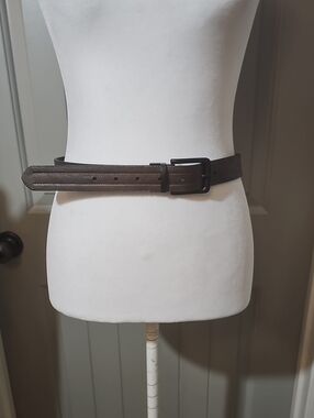 Classic Men’s Reversible Leather Belt in Dark Brown And Black